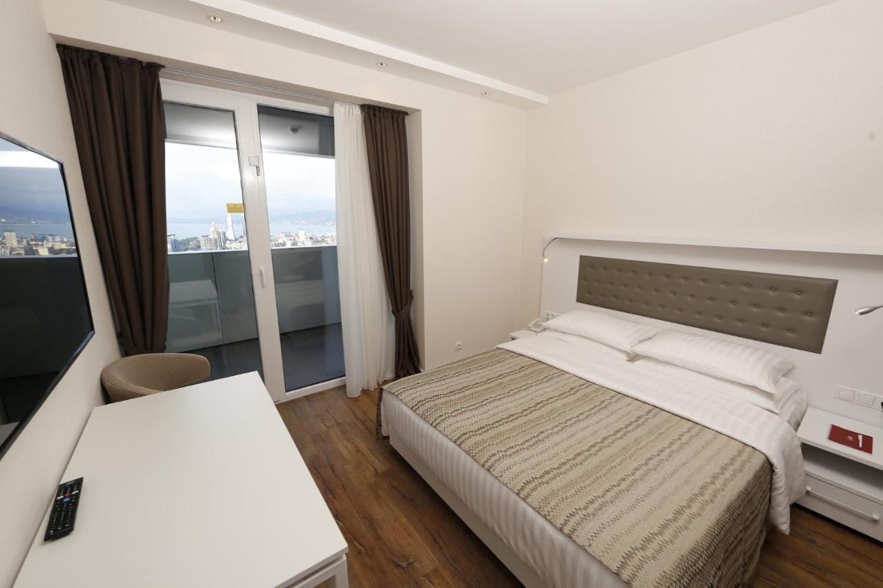 Apartments In Alliance Batumi Ngoại thất bức ảnh
